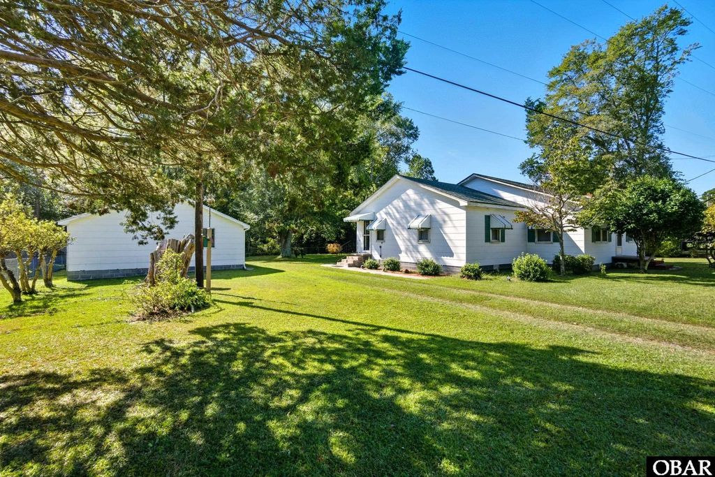 Image 2 of property listing at 163 Maple Road, Maple, NC 27956