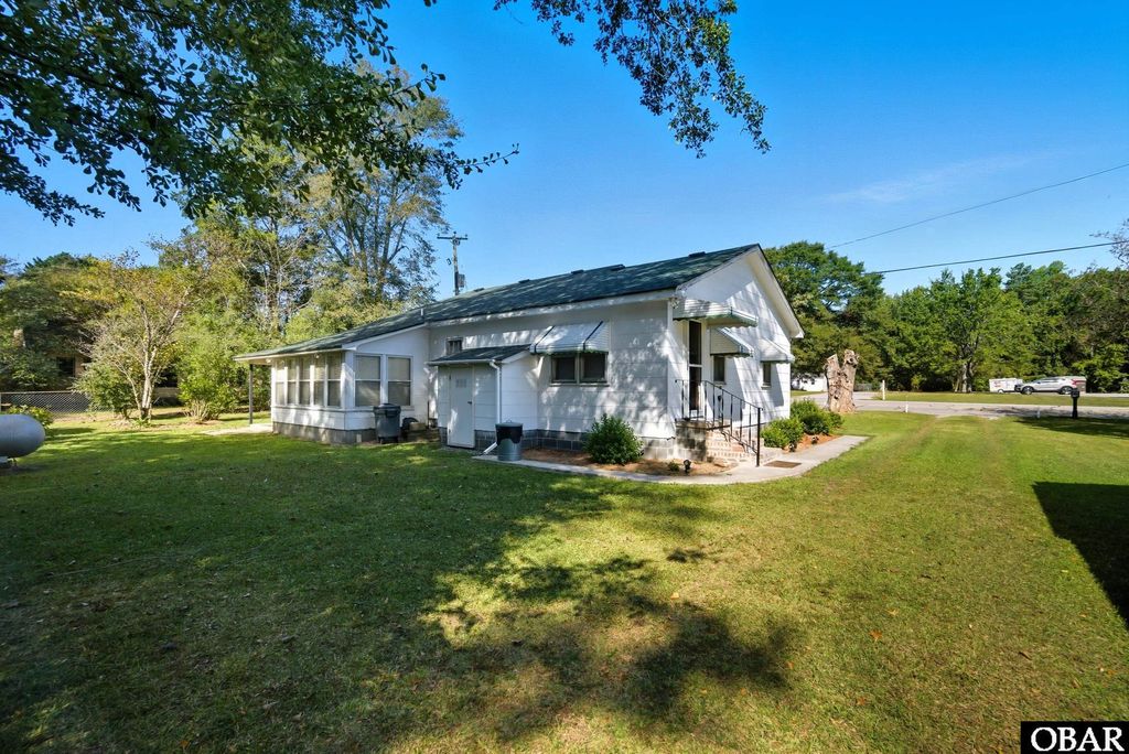 Image 3 of property listing at 163 Maple Road, Maple, NC 27956