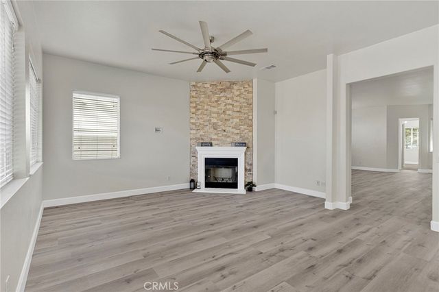 10854 Aster, Apple Valley, CA 92308