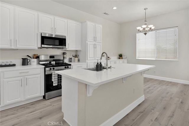 10854 Aster, Apple Valley, CA 92308