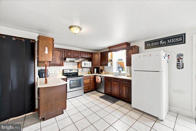 260 W WALNUT ST, Marietta, PA 17547