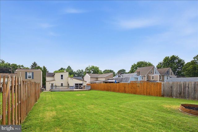 260 W WALNUT ST, Marietta, PA 17547