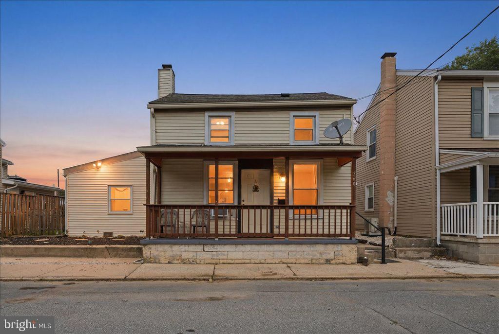260 W WALNUT ST, Marietta, PA 17547