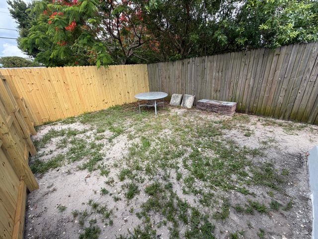 1508 NW 1st Avenue 2, Fort Lauderdale, FL 33311