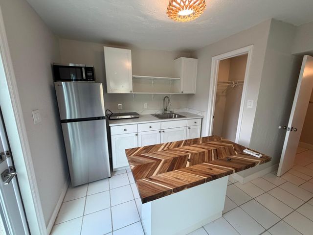 1508 NW 1st Avenue 2, Fort Lauderdale, FL 33311