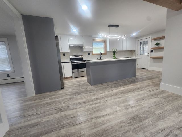 52 Glenwood Rd, Lynn, MA 01904