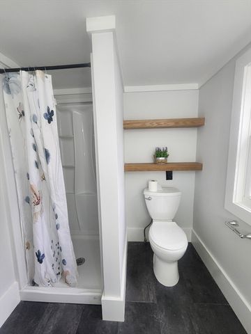 52 Glenwood Rd, Lynn, MA 01904