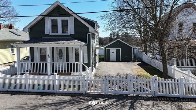52 Glenwood Rd, Lynn, MA 01904