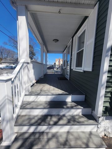 52 Glenwood Rd, Lynn, MA 01904