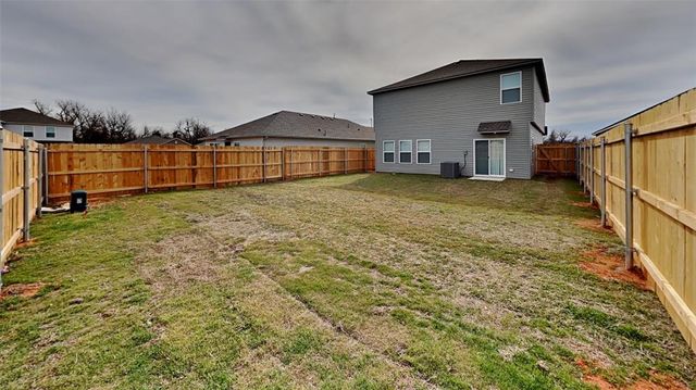 12005 SW 32nd Street, Yukon, OK 73099