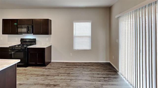 12005 SW 32nd Street, Yukon, OK 73099