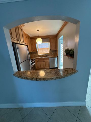 9949 Sandalfoot Boulevard Apt 533, Boca Raton, FL 33428