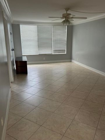 9949 Sandalfoot Boulevard Apt 533, Boca Raton, FL 33428