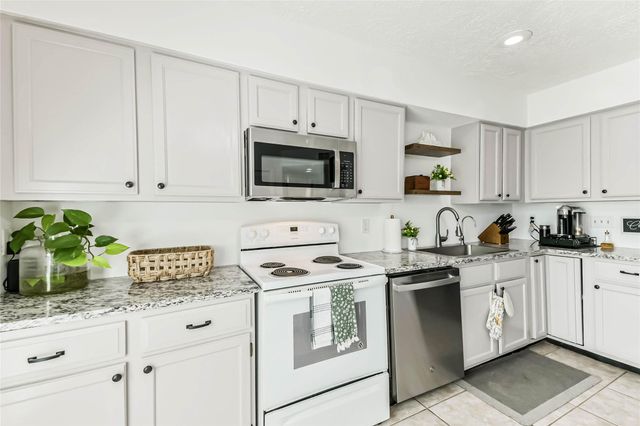 19323 Hollowlog Drive, Katy, TX 77449