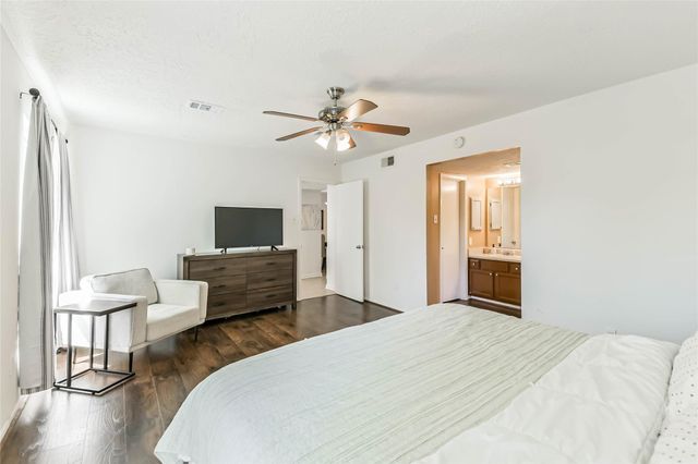 19323 Hollowlog Drive, Katy, TX 77449