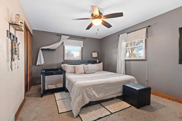 2203 E COLLEGE AVENUE, Appleton, WI 54915