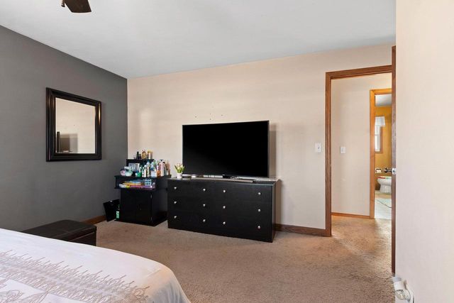 2203 E COLLEGE AVENUE, Appleton, WI 54915