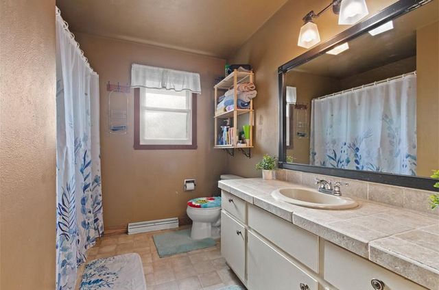 2203 E COLLEGE AVENUE, Appleton, WI 54915