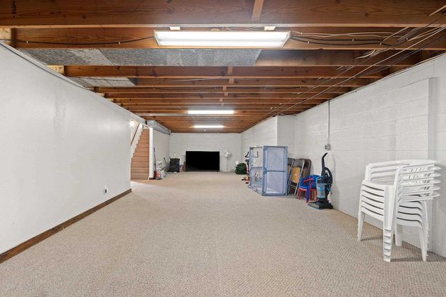 2203 E COLLEGE AVENUE, Appleton, WI 54915