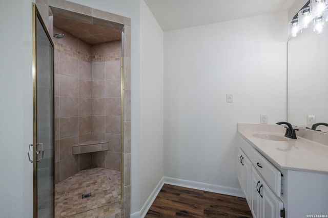 9226 Honey Creek Dr, San Antonio, TX 78230