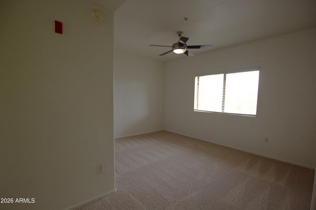 920 E DEVONSHIRE Avenue 2002, Phoenix, AZ 85014
