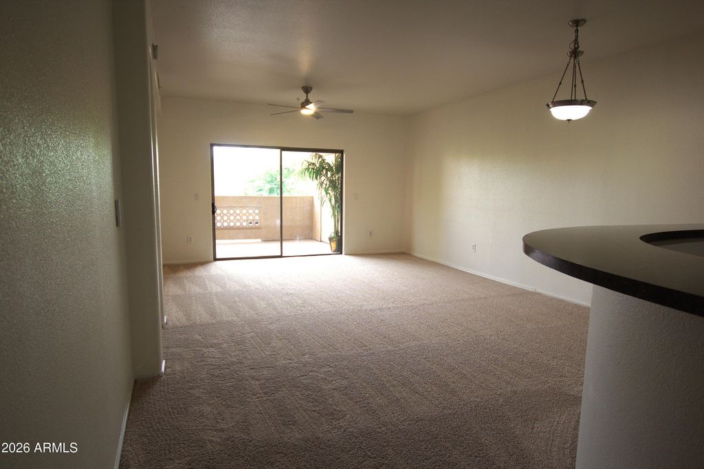 920 E DEVONSHIRE Avenue 2002, Phoenix, AZ 85014