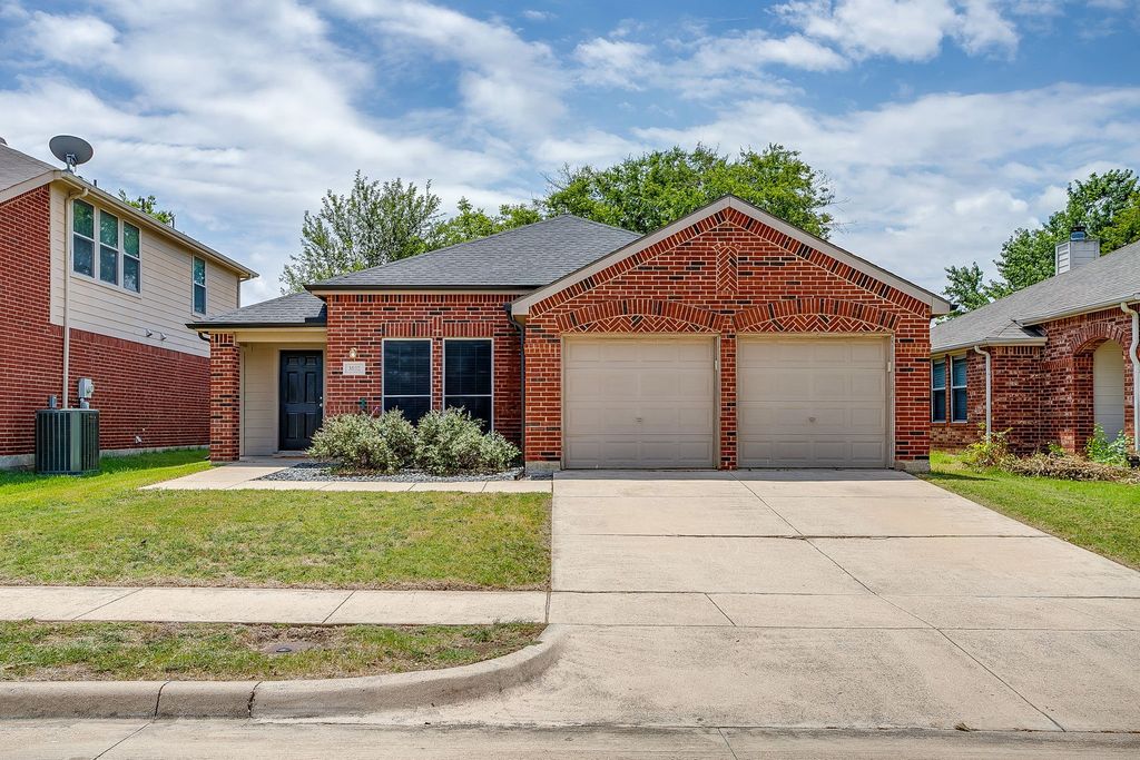 3532 Bandera Ranch Road, Fort Worth, TX 76262