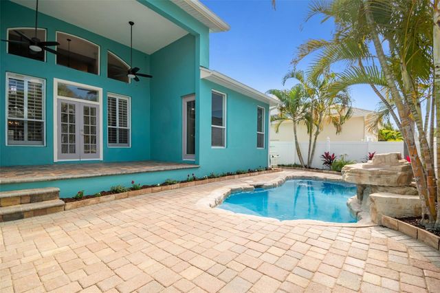 8094 COTTONWOOD COURT, Seminole, FL 33776