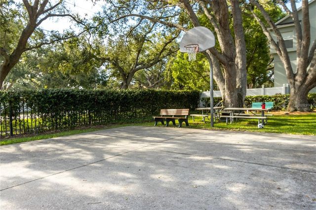 8094 COTTONWOOD COURT, Seminole, FL 33776