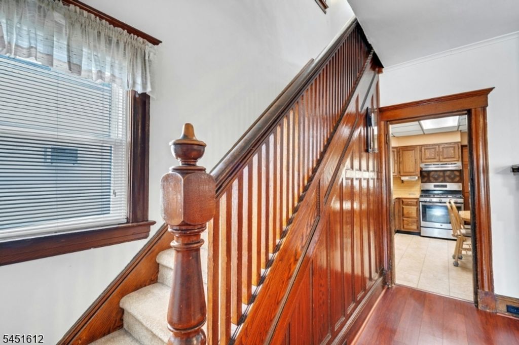 204 Tontine Ave, Lyndhurst Twp., NJ 07071 — photo 3