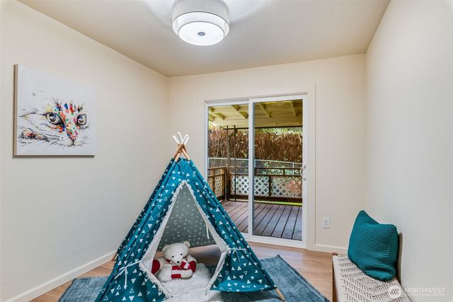 30 E Restful Road, Grapeview, WA 98546