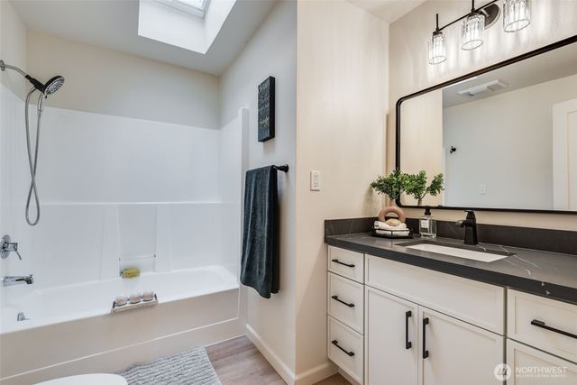 30 E Restful Road, Grapeview, WA 98546