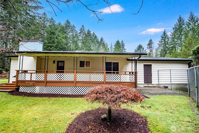 30 E Restful Road, Grapeview, WA 98546