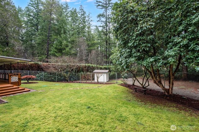 30 E Restful Road, Grapeview, WA 98546