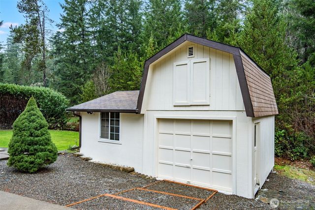 30 E Restful Road, Grapeview, WA 98546