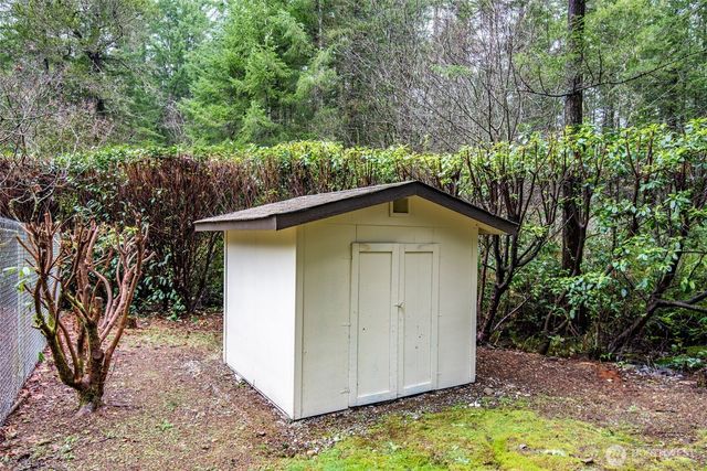 30 E Restful Road, Grapeview, WA 98546