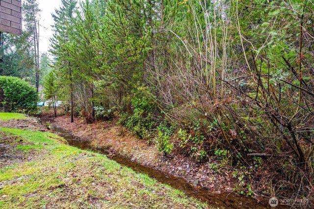 30 E Restful Road, Grapeview, WA 98546