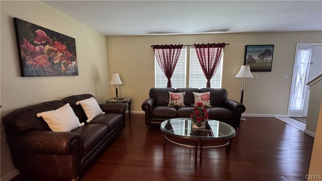 107 Snappy Lane, Salina, NY 13090