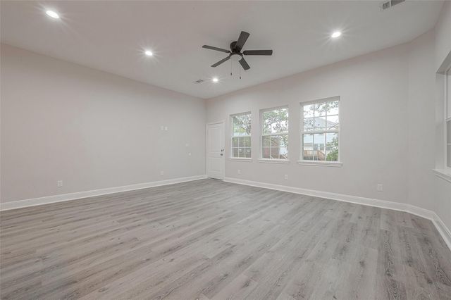 2528 S Texas Avenue Street A, Pearland, TX 77581