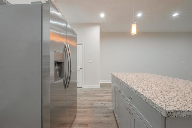 2528 S Texas Avenue Street A, Pearland, TX 77581