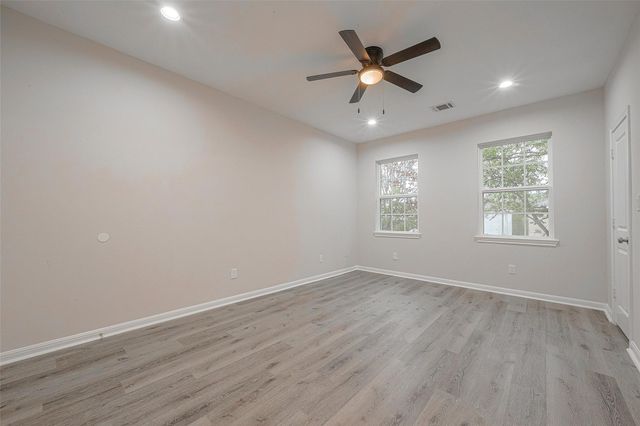 2528 S Texas Avenue Street A, Pearland, TX 77581
