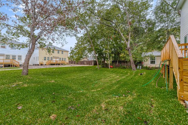 2528 S Texas Avenue Street A, Pearland, TX 77581