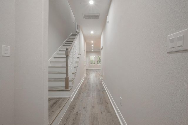 2528 S Texas Avenue Street A, Pearland, TX 77581