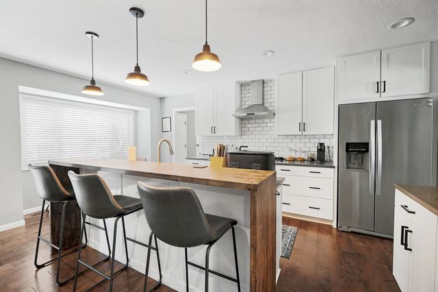 2441 N Winstead Cir, Wichita, KS 67226