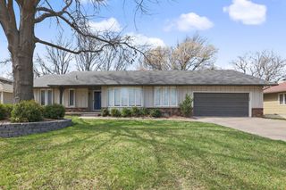 2441 N Winstead Cir, Wichita, KS 67226