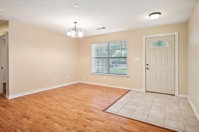 505 Oak Lake, Lake Dallas, TX 75065