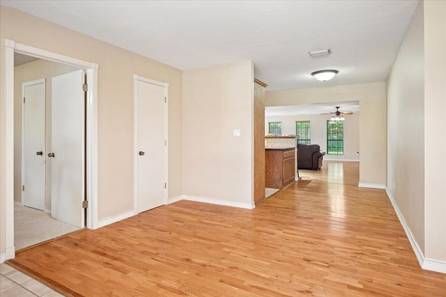 505 Oak Lake, Lake Dallas, TX 75065