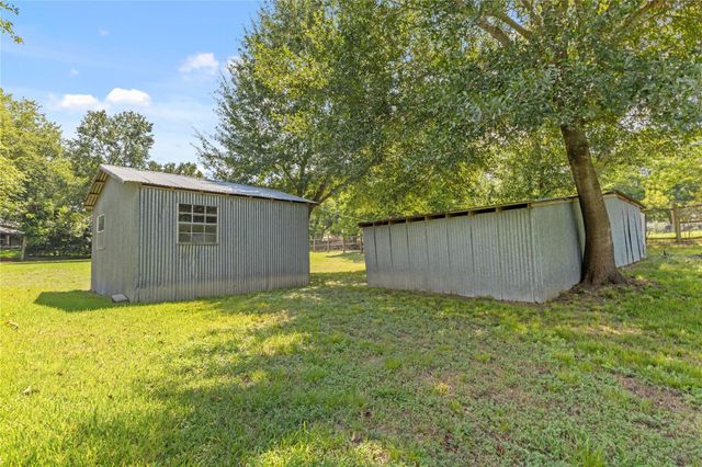 2105 Wayside Drive, Brenham, TX 77833