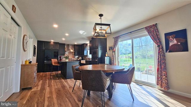 2645 LONGRIDGE DR, Hellertown, PA 18055
