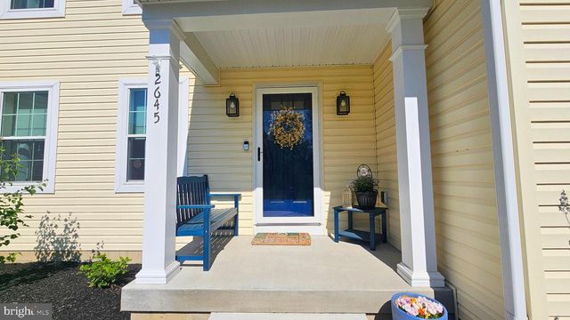 2645 LONGRIDGE DR, Hellertown, PA 18055